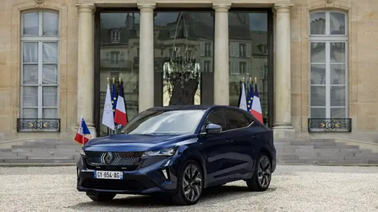 Renault Rafale voiture présidentielle officielle lors du défilé du 14 juillet 2024