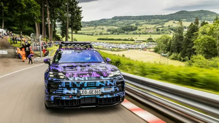 porsche cayenne electric