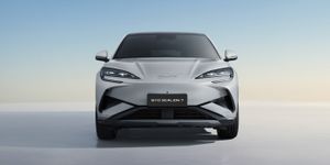 BYD Sealion 7 being ultra-fast recharged