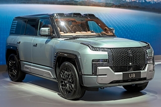 The YangWang U8 SUV on display at an exhibition, showing off its square, massive design. Source : Wikimedia Commons
